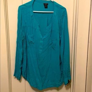 Blouse (needs ironing)